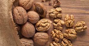 مغز گردو قهوه ای